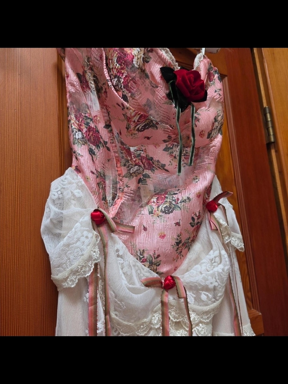 LaceMade Rose Sus La Lune Dress Size XL - Picture 3 of 4